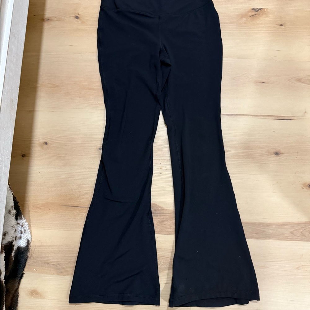 Yogalicious cross waist flare yoga pants
